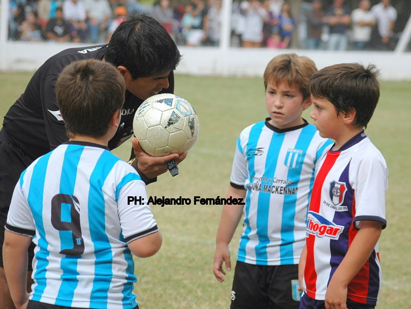 San Martín y Belgrano reciben a los Atléticos San Basilio y Sampacho.