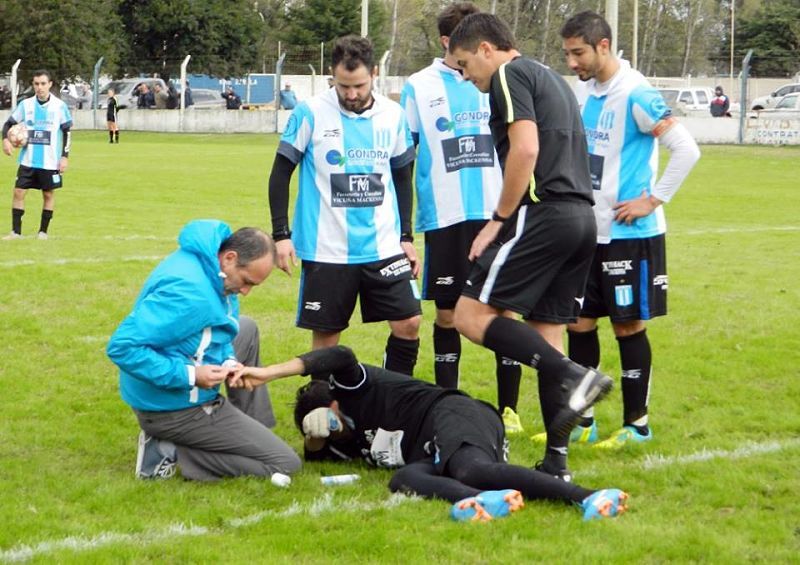 Por una lesión en una de sus manos, el 