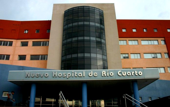 Por falta de personal, el Hospital Regional de Río Cuarto no puede brindar todos sus servicios.