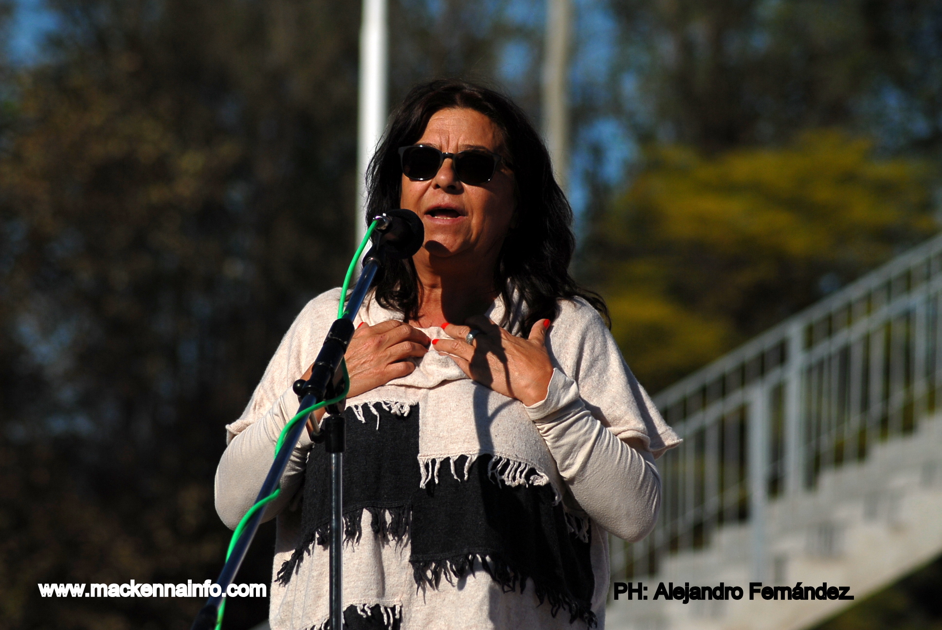 Una obra como esta, no puede tardar diez años en conseguirse.