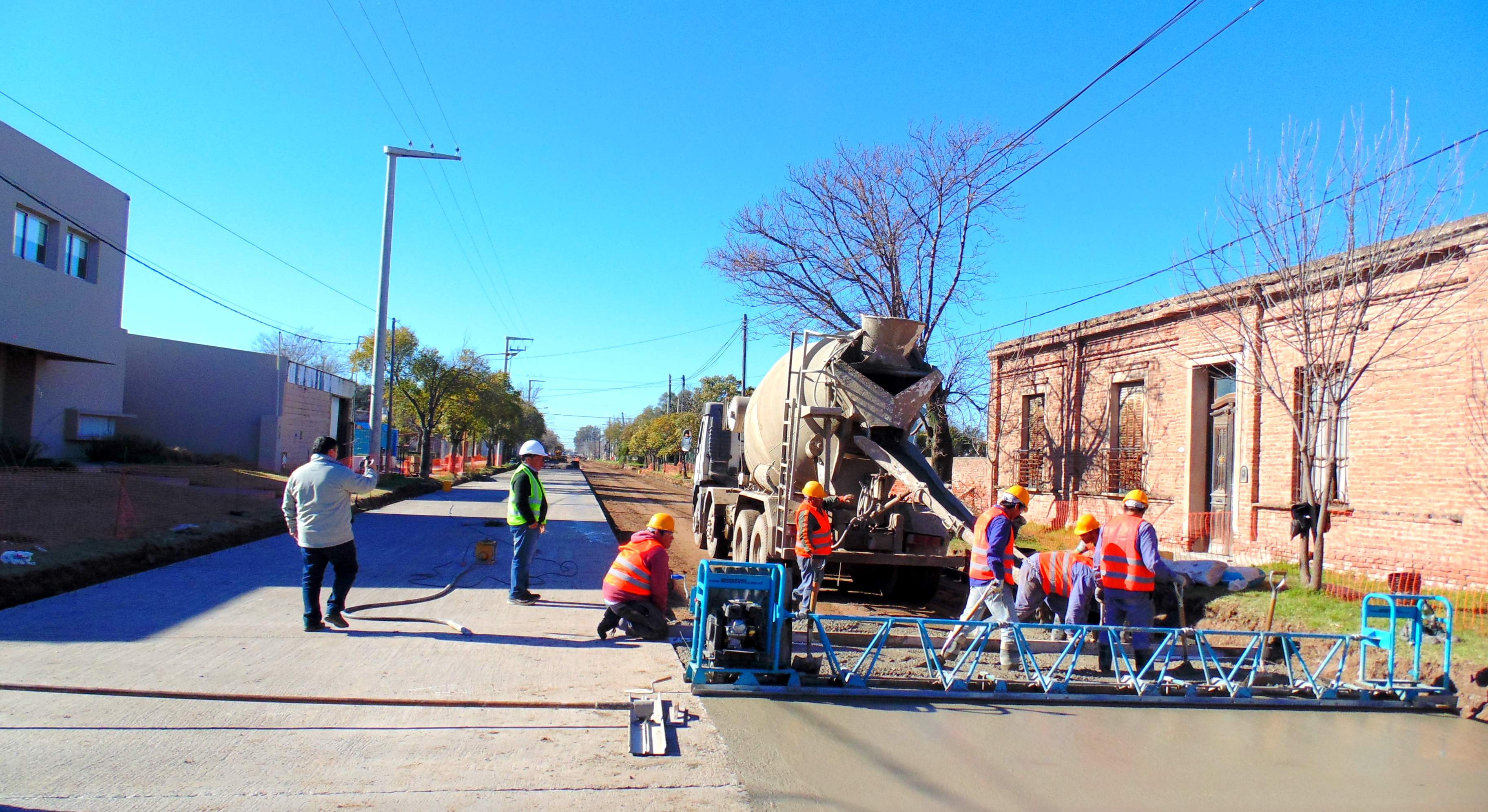 Corte de calles por obra de asfaltado.