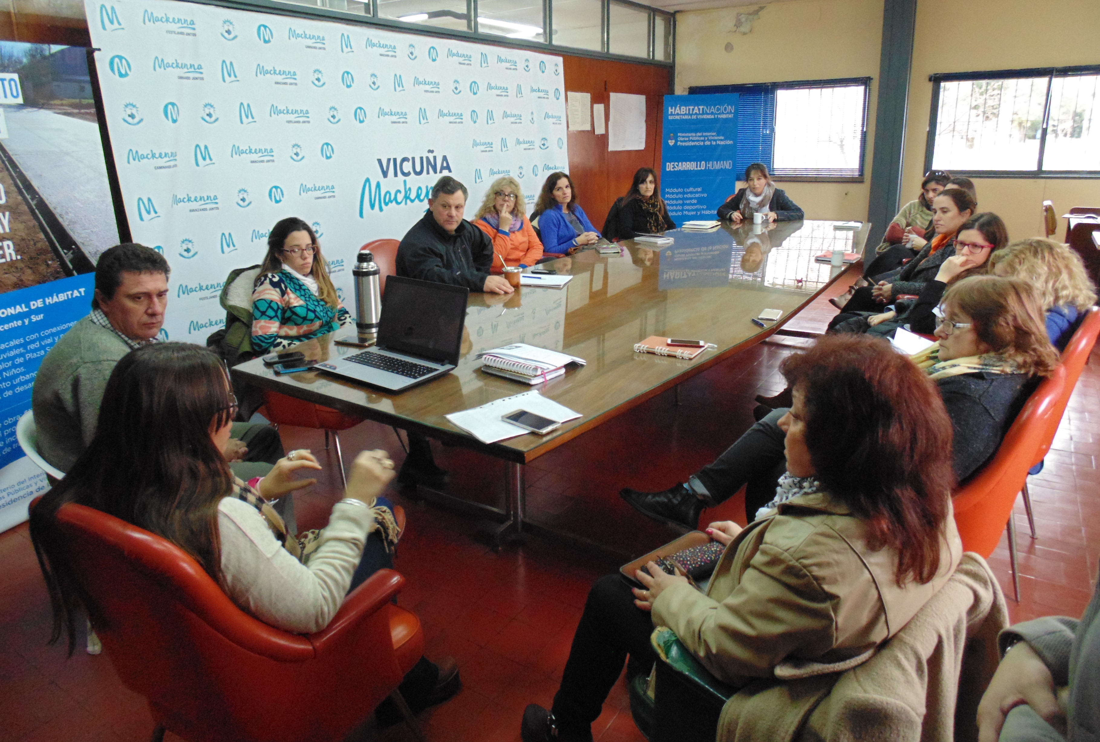 Personal del Área Social del Municipio se reunió con representantes de Centros Educativos.