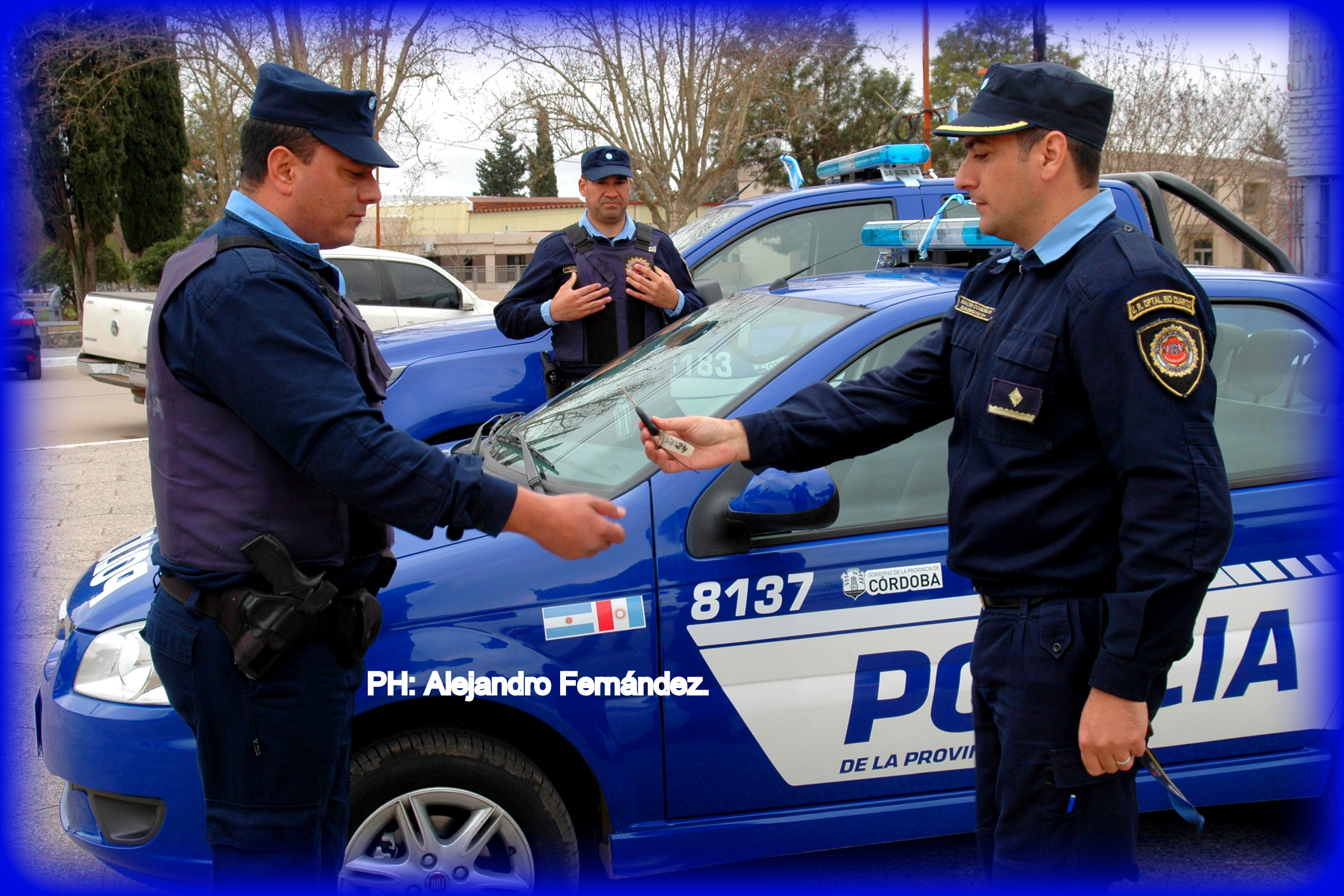   Se entregaron dos Móviles 0 Km a la Policía local.