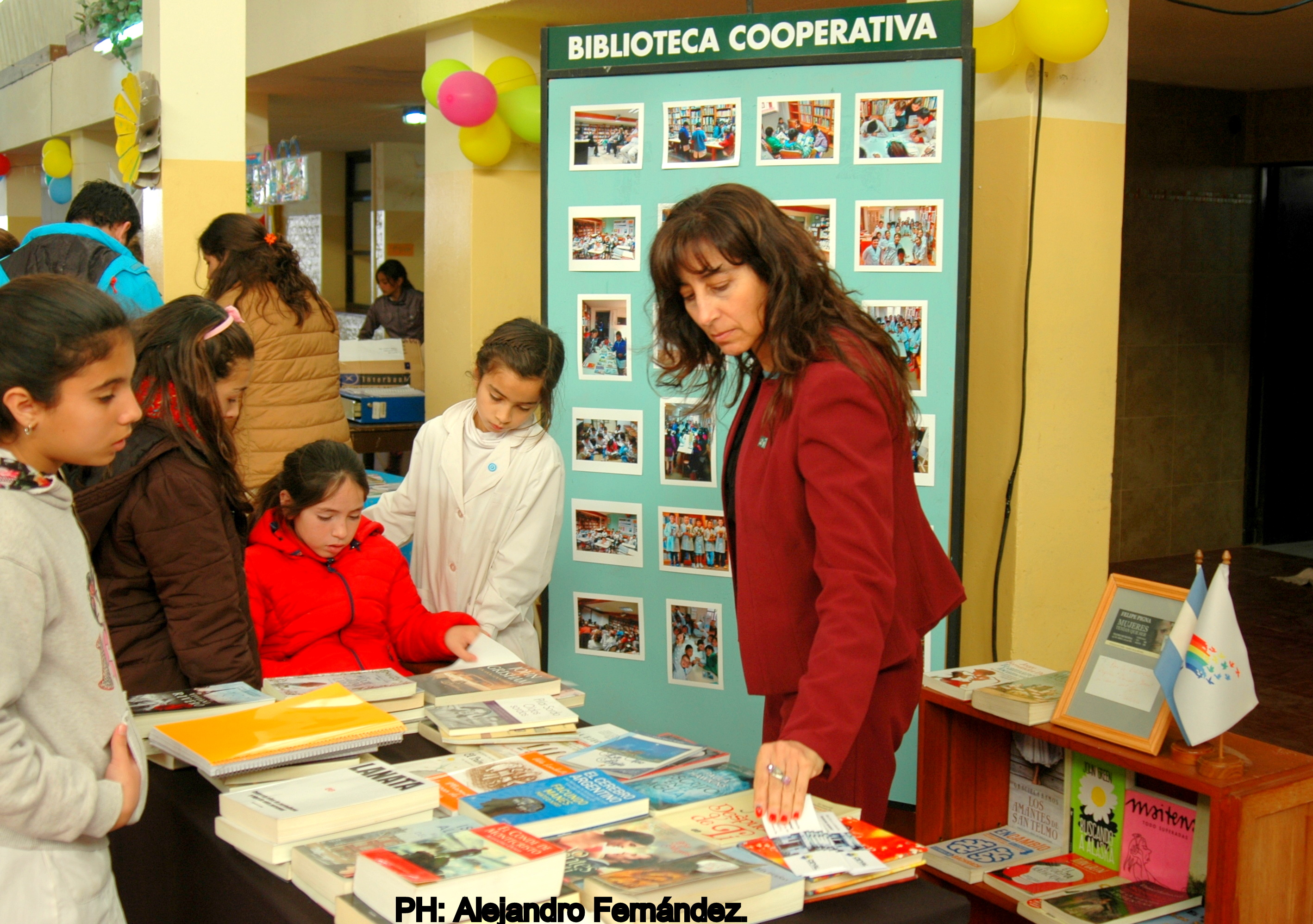 Renovada Feria del Libro 2017 del Centro Educativo Guido Spano.