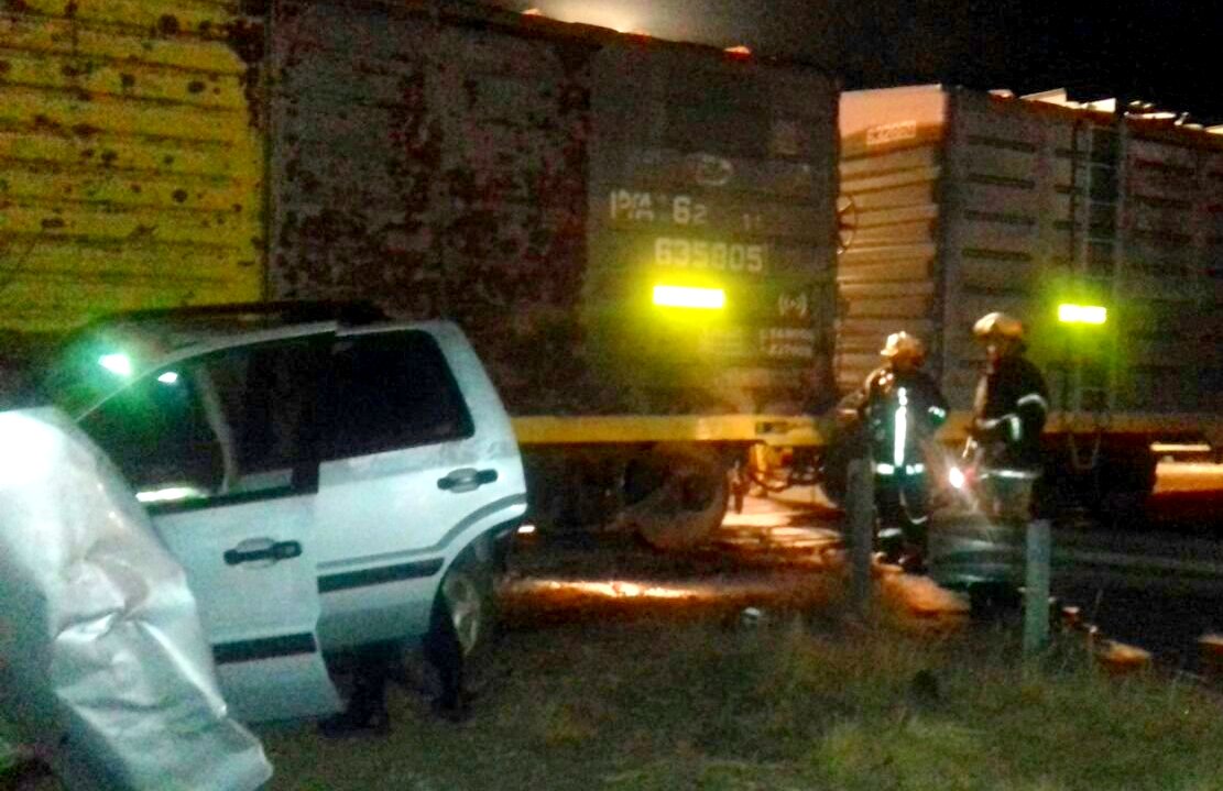 Grave accidente en el paso a nivel sobre ruta 35. 