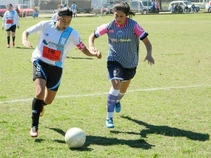 Las Barbies Celestes cayeron en Sampacho