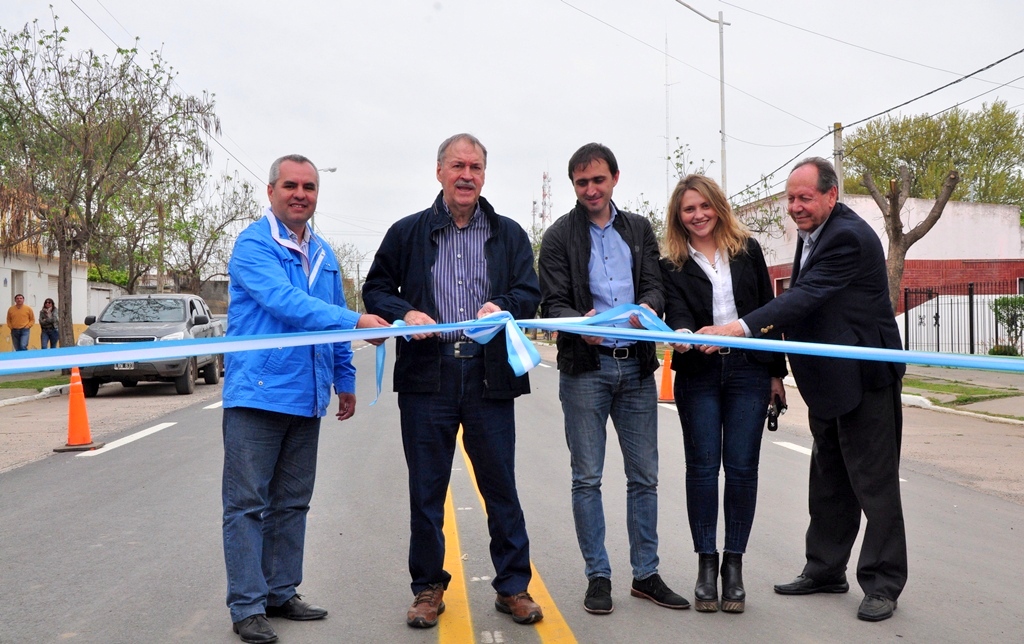 El Gobernador Juan  Schiaretti inauguró el nuevo acceso en Serrano