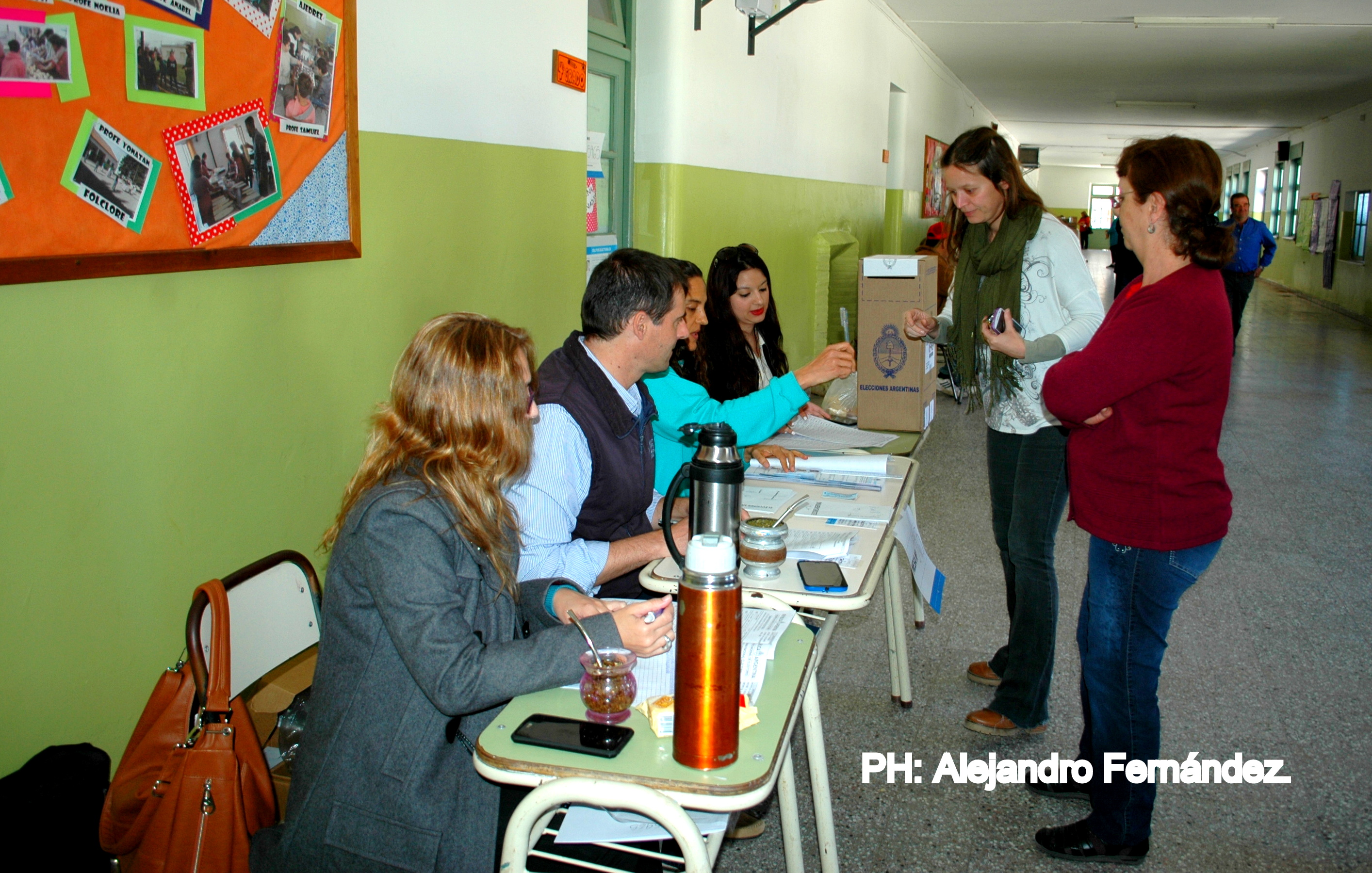 Hasta el mediodía el porcentaje de votantes superaba el 25 % en Mackenna