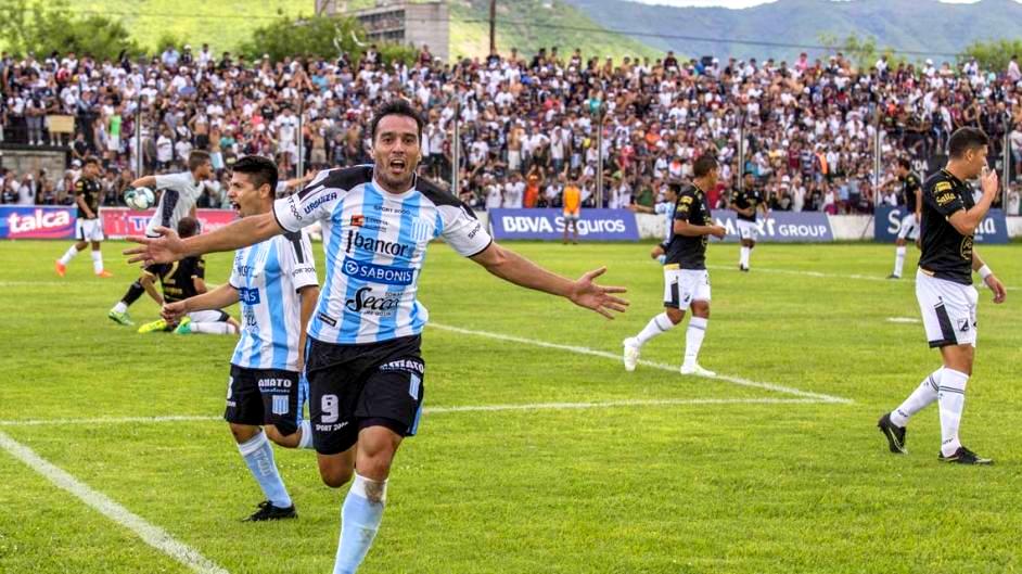 Racing de Córdoba venció por penales a Central Norte y ascendió al Torneo Federal A