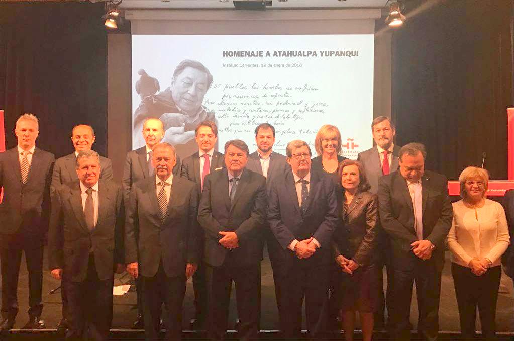 Schiaretti homenajeó en Madrid la figura de Atahualpa Yupanqui