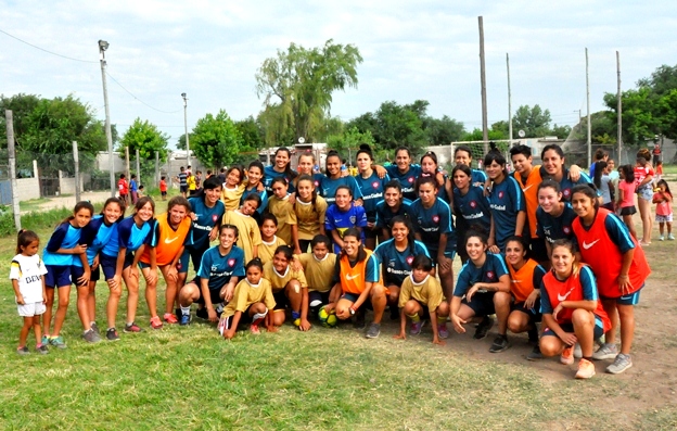 El Club San Lorenzo de Almagro dictó clínicas de fútbol en Río Cuarto