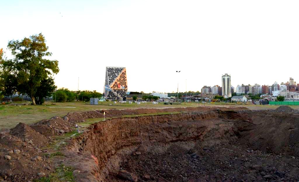 Comenzó a construirse la nueva Legislatura frente al Centro Cívico