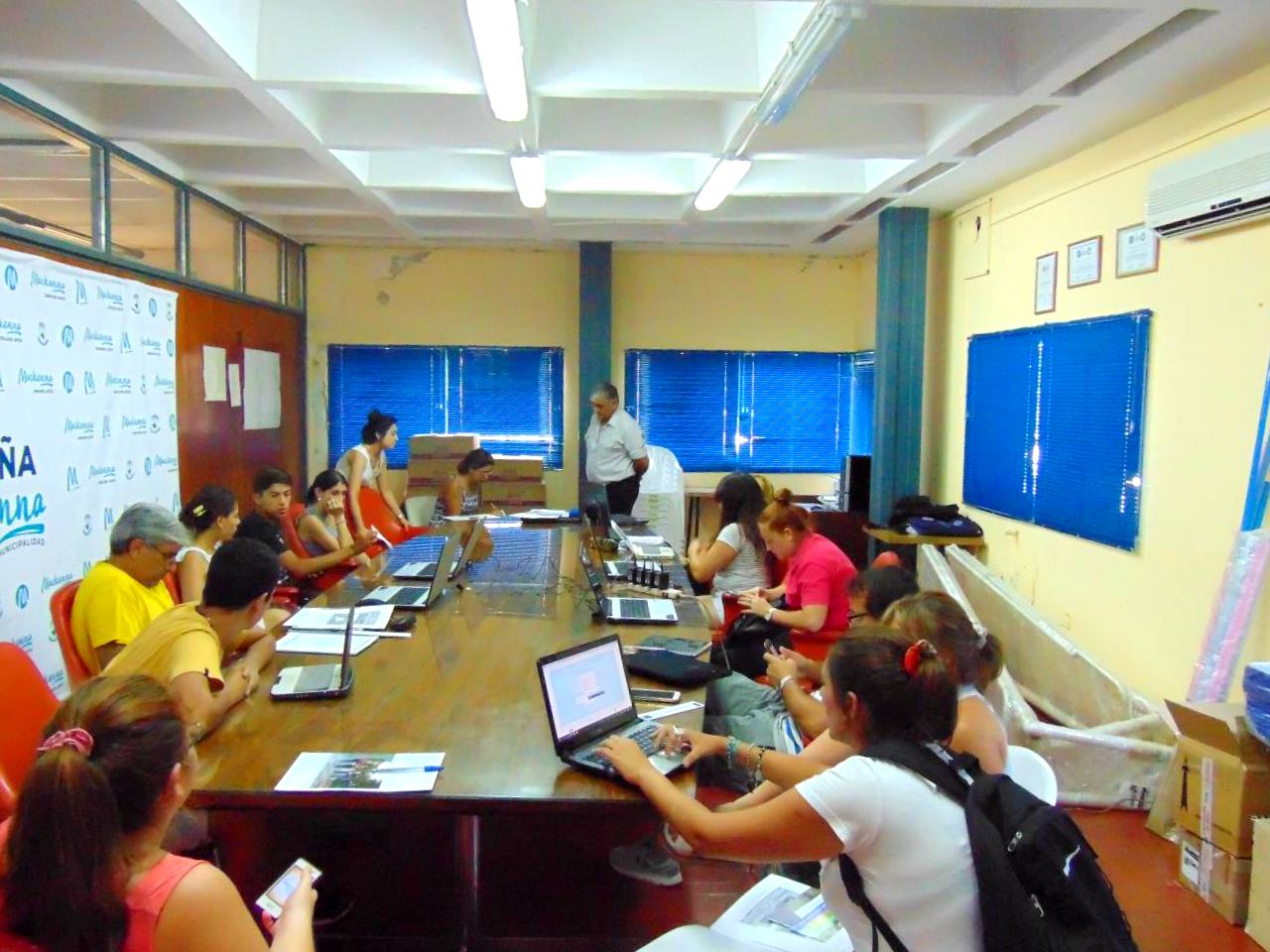 Capacitación sobre la plataforma SIAT en Mackenna 