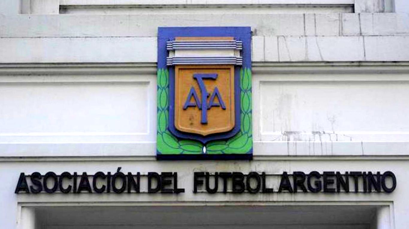 El posible cambio en el fútbol argentino desató polémica