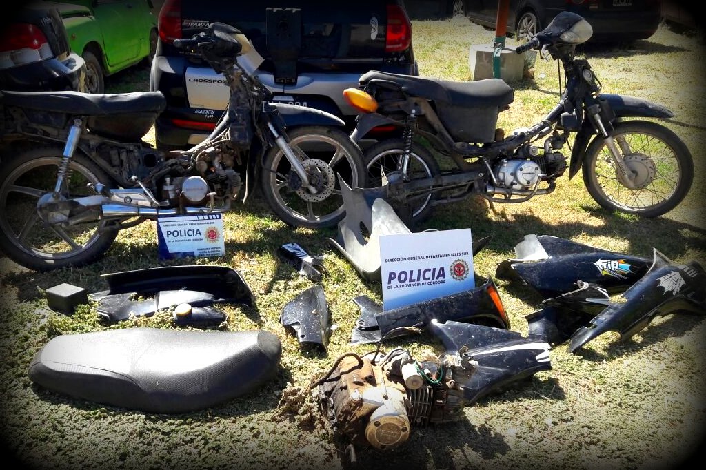 Allanamiento positivo en Mackenna; Secuestraron dos motos