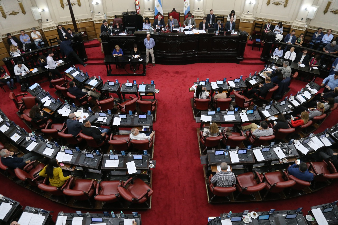 Legislatura aprobó el ingreso por concurso al Estado Provincial