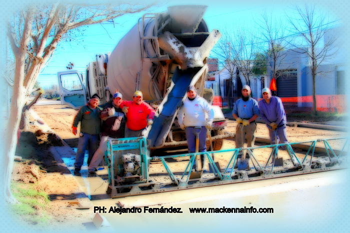 Mackenna: Las obras públicas continúan a ritmo sostenido