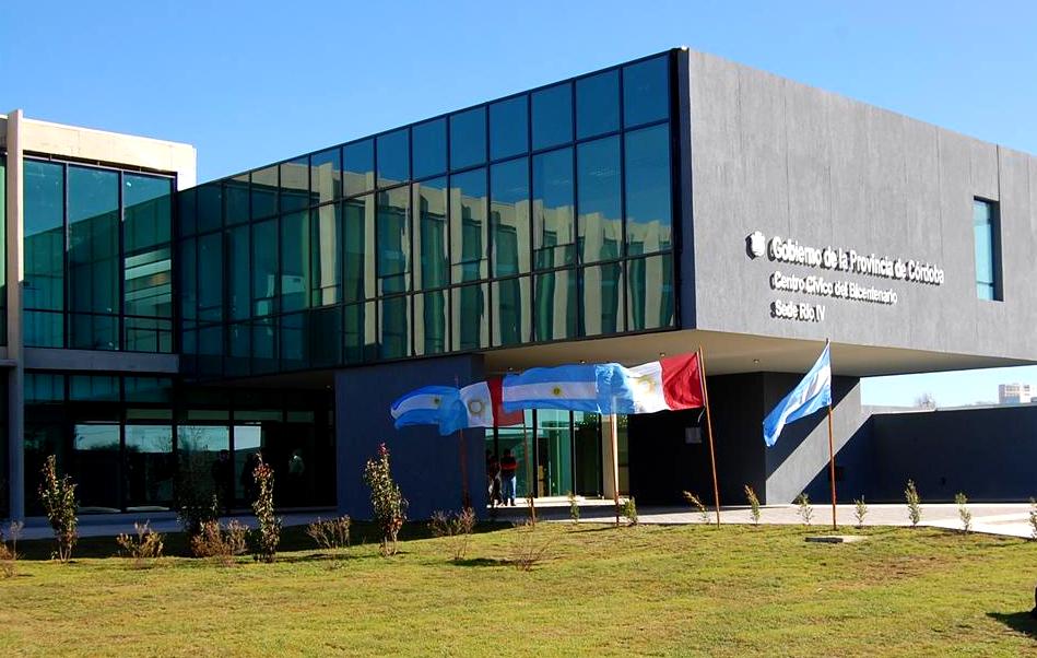 La Provincia entrega de Kit de Química a colegios de la región