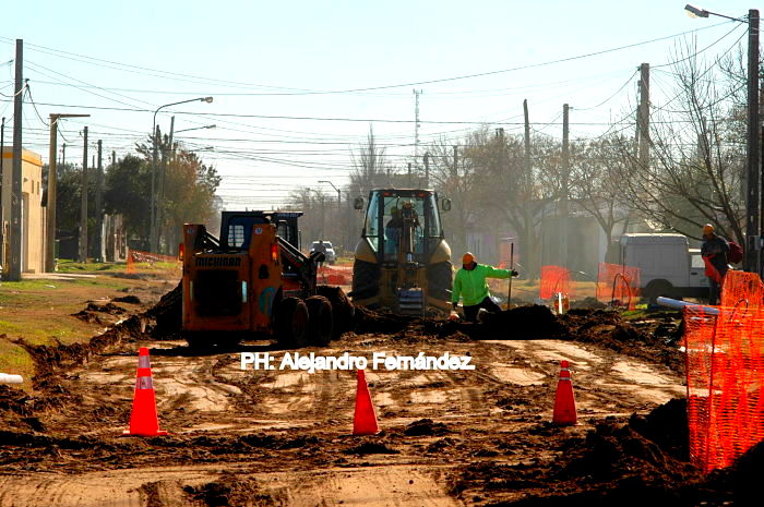 La obra de cloacas también llegará al Barrio Los Silos