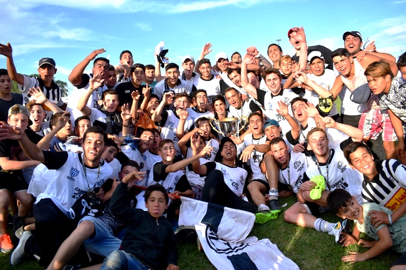 Everton con presencia mackennense gritó Campeón y es de Primera