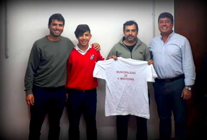 Matías Jofré de la Escuela Municipal de Paleta en el Campeonato Nacional