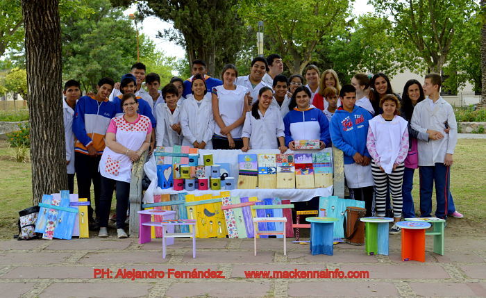 Futuros carpinteros: Alumnos del C.E. Dr Luis Ganem mostraron sus trabajos