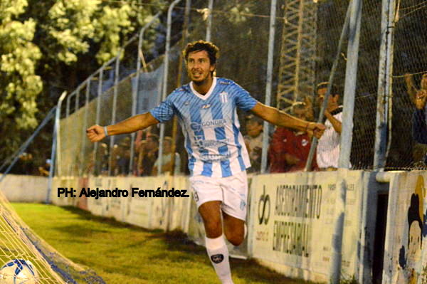 Con goles de Di Santo San Martín venció a Lambert y sigue con chances de clasificar