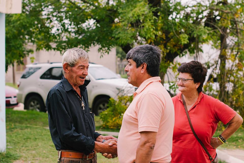 Elecciones Municipales: Caminando por los barrios, hablando con los vecinos...