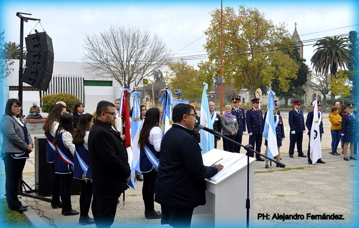 Con un particular acto, Mackenna celebró el Día de la Patria