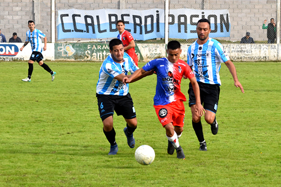 A pesar de la derrota Belgrano sigue a dos puntos del líder