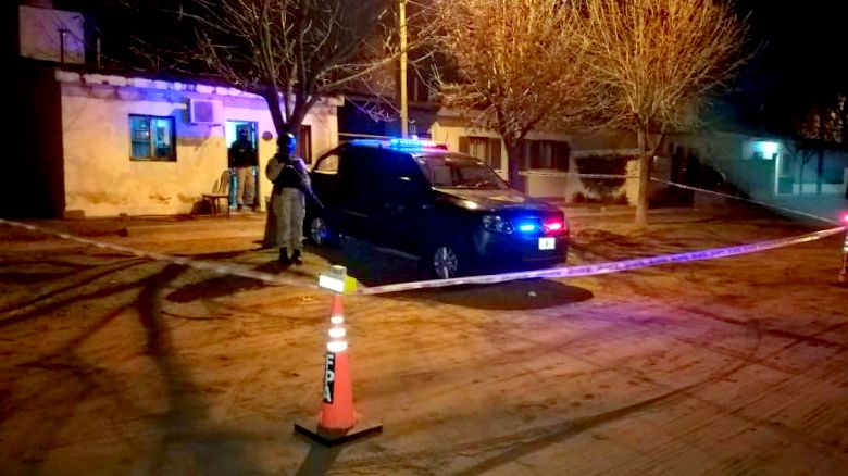 Detienen a tres sujetos por venta de drogas en Mackenna