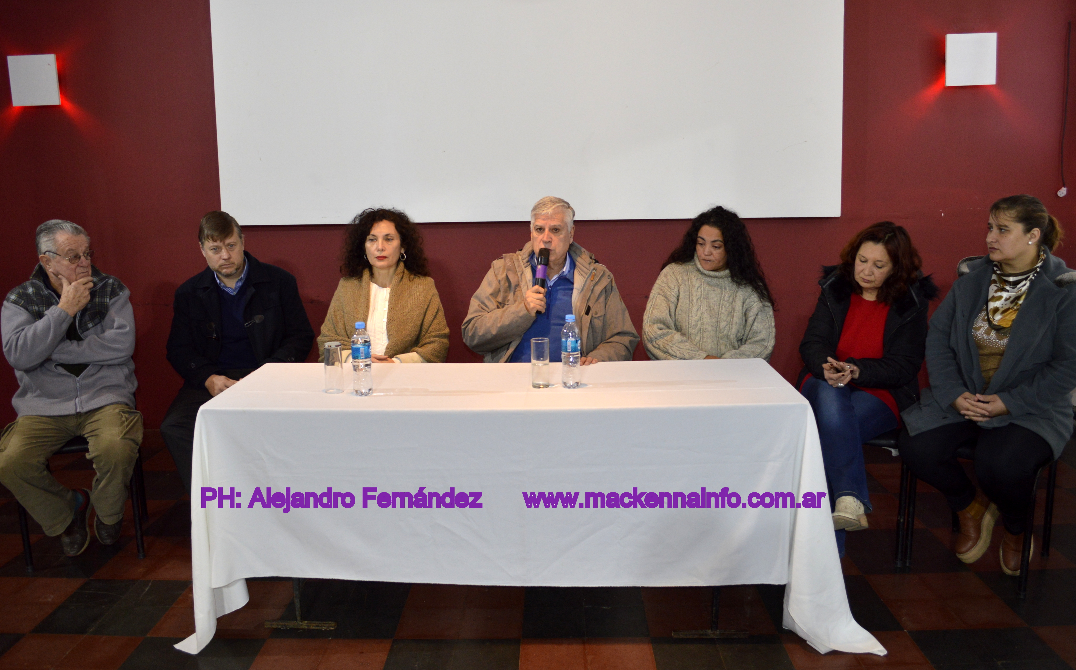El precandidato a Diputado Nacional Carlos Gutiérrez pasó por Mackenna