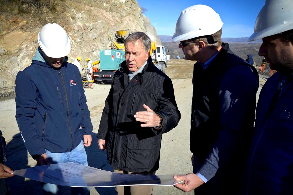 Schiaretti recorrió la mega obra de la Bajada de Altas Cumbres