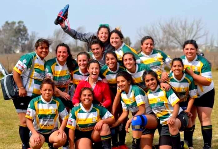 Las chicas del Mackenna Rugby punteras e invictas