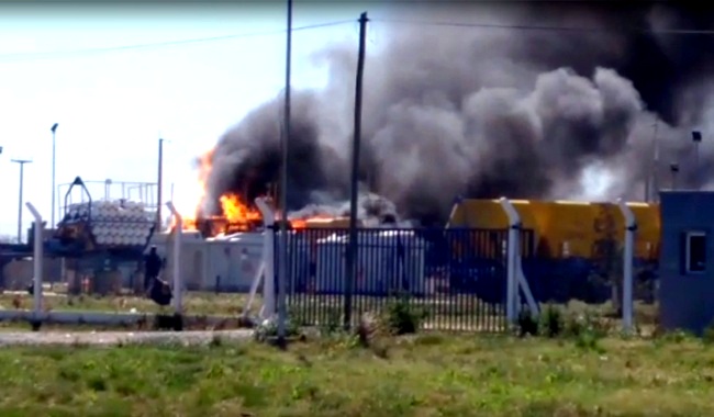 Voraz incendio en una estación GNC de General Levalle