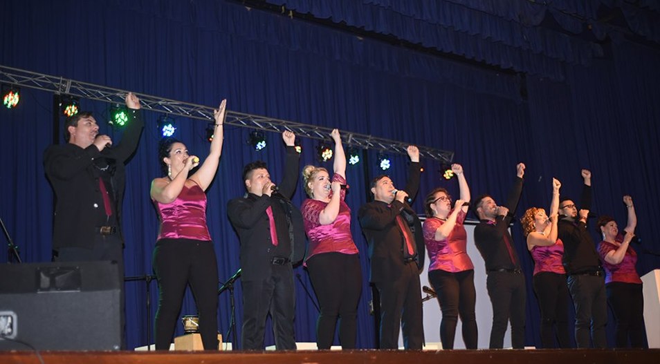 Sensacional presentación del grupo vocal del Taller Municipal de Canto