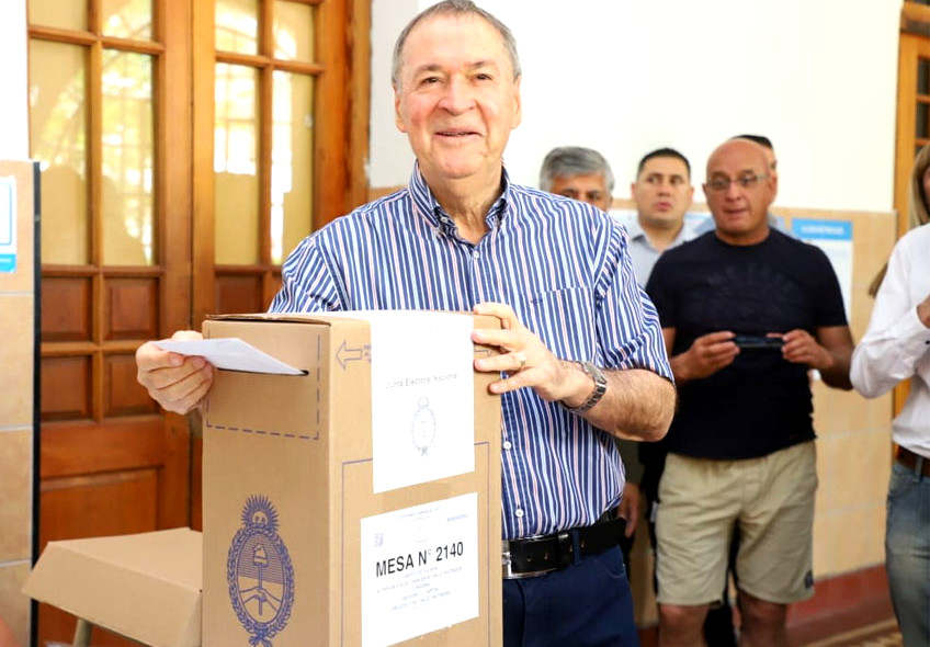 Luego de emitir su voto Schiaretti sostuvo que trabajará junto al nuevo Presidente