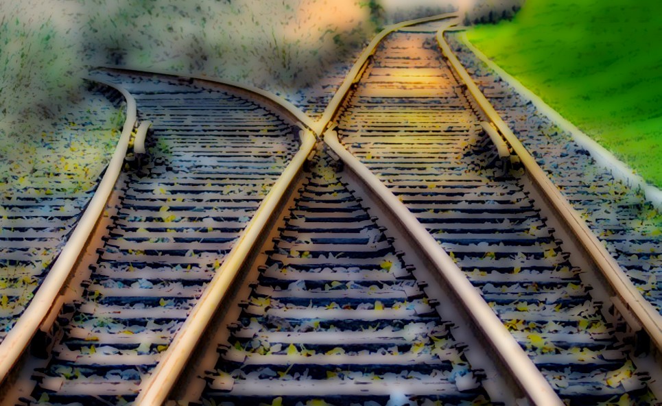 Detienen a tres sujetos que habían robado durmientes del predio ferroviario