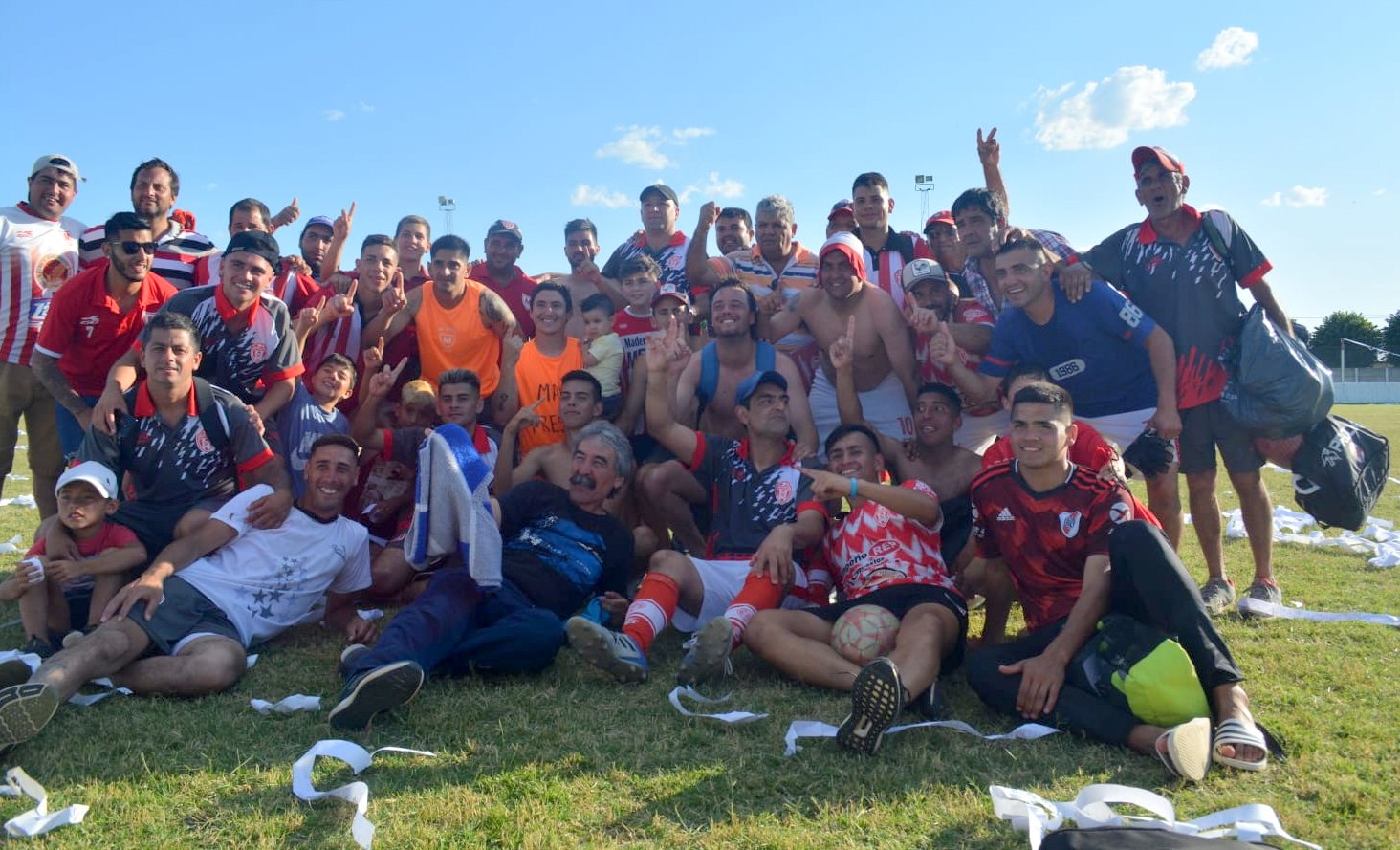 Sportivo Municipal venció a Charrense y volvió a ser de Primera