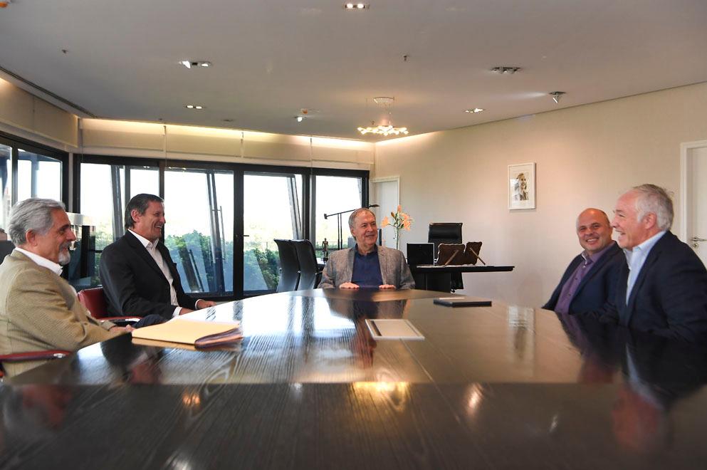 El gobernador se reunió con el CEO de Price Waterhouse & Co
