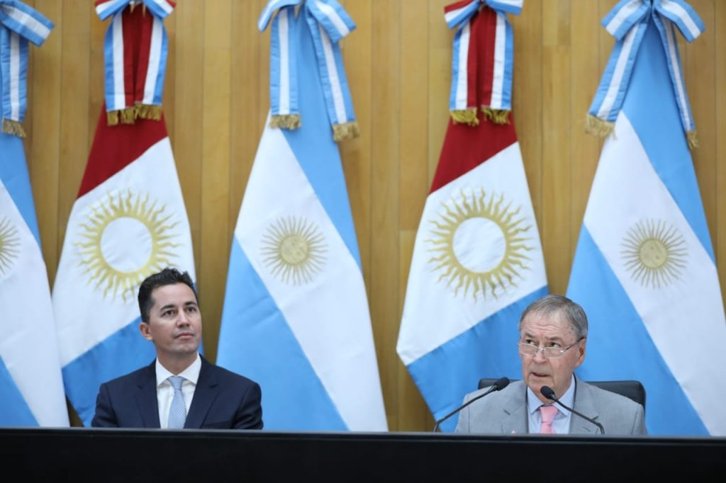 En la Legislatura, Schiaretti reivindicó el progreso con justicia social