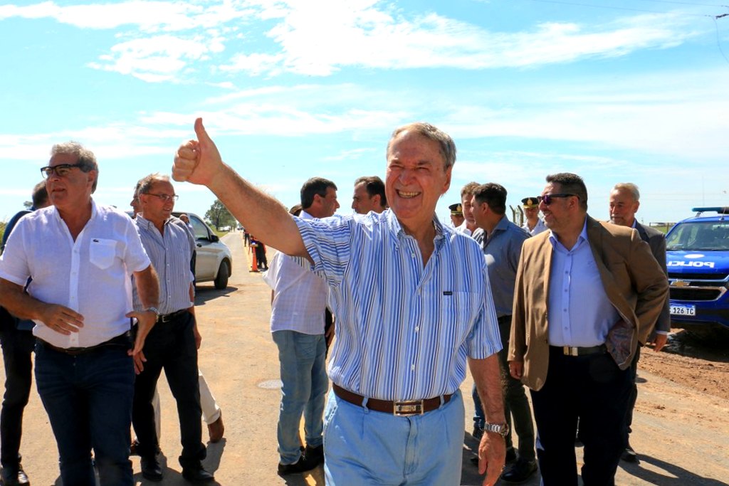 Schiaretti inauguró los últimos 11 kilómetros de la ruta 26