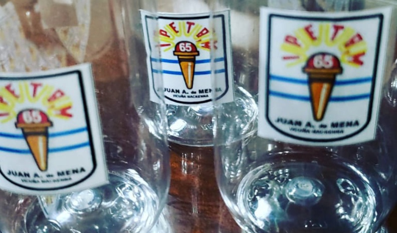 CORONAVIRUS: Alumnos del IPETAyM elaboran alcohol gel