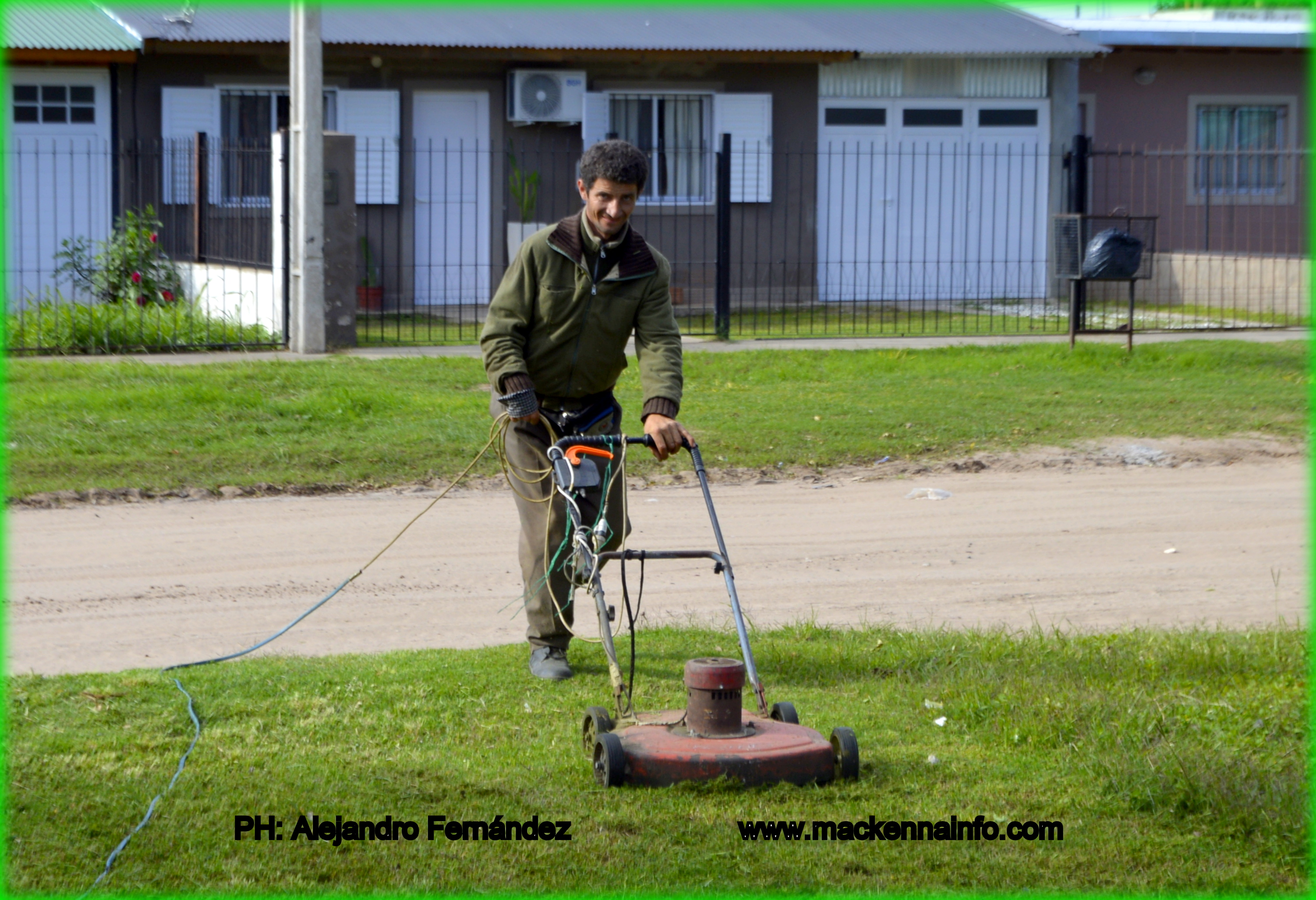 CUARENTENA: Los jardineros volvieron a su actividad