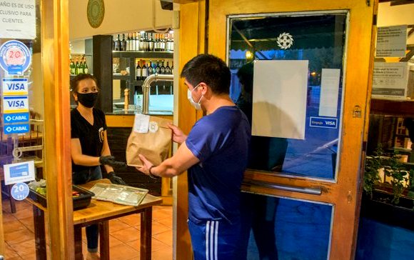 CUARENTENA: En Mackenna los delibery podrán trabajar los domingos hasta la medianoche 