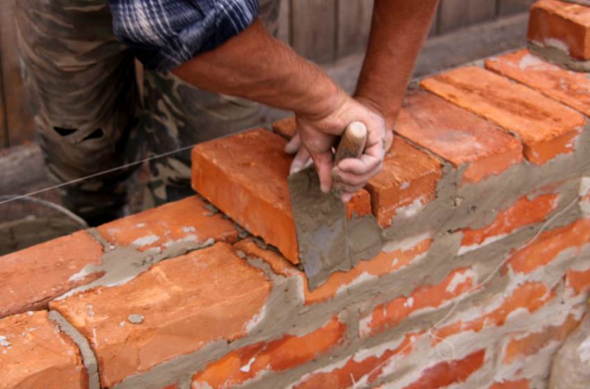 El COE Central habilitó el rubro de construcción y la actividad profesional en Mackenna