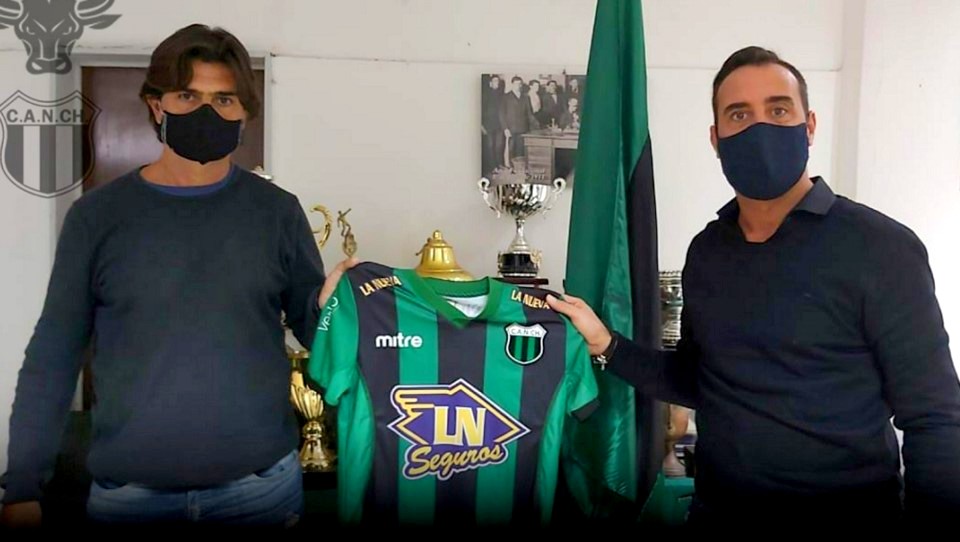 Darío Forestello vuelve a dirigir a Nueva Chicago