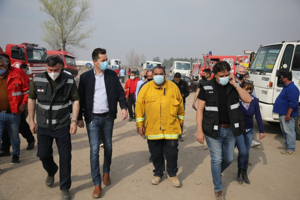 Calvo estuvo en la Unidad de Comando de Emergencia contra los incendios