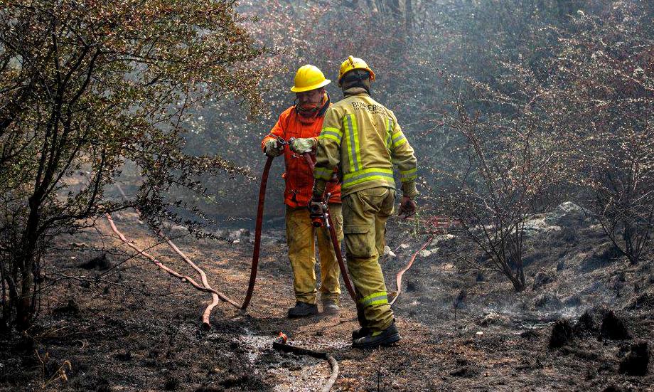 Incendios en las Sierras de Córdoba: continúa activo el foco de Capilla del Monte