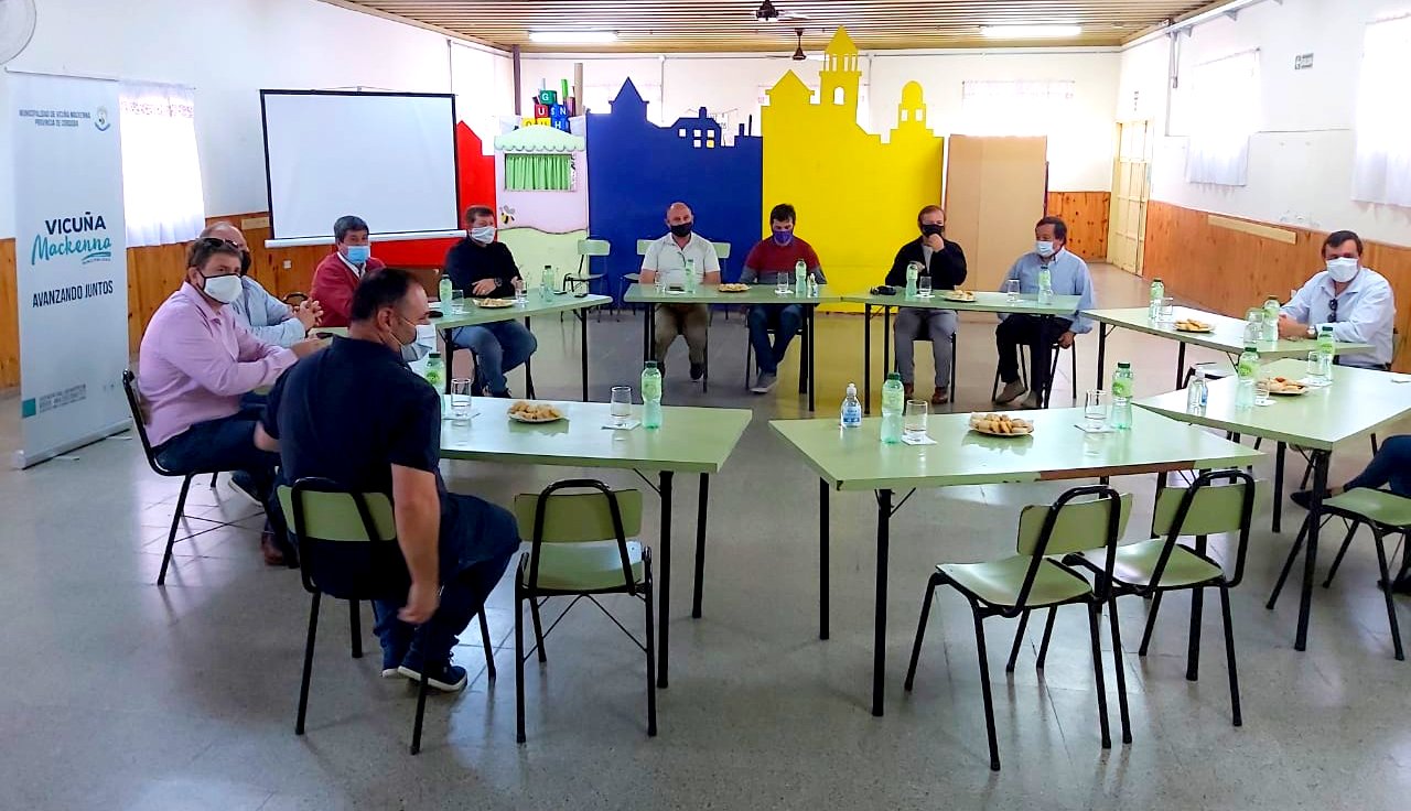 Reunión de integrantes del Foro de Intendentes Radicales en Mackenna
